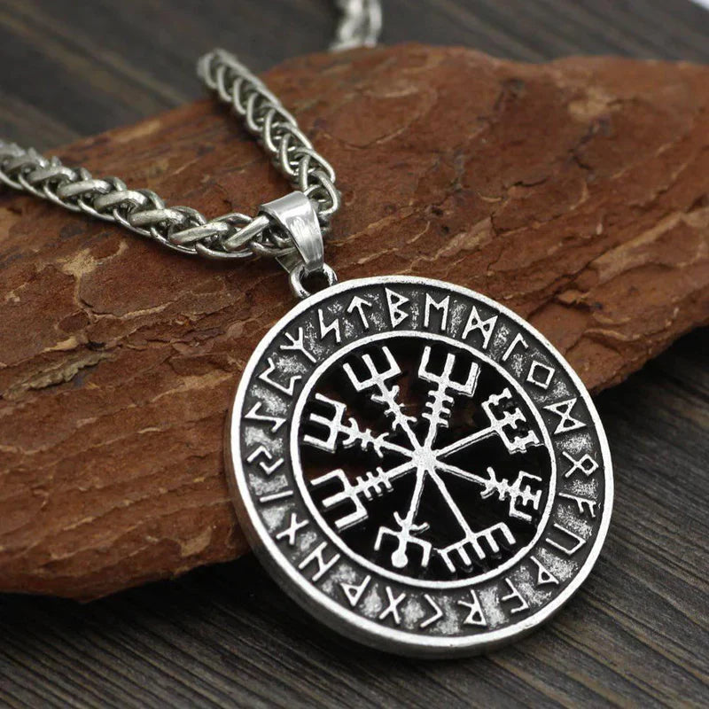 VEGVISIR COMPASS RUNIC AMULET